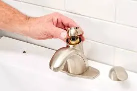 مراحل تعمیر شیرآلات اهرمی